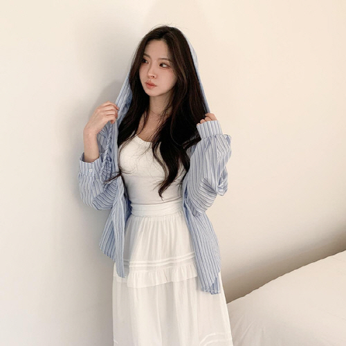이으레 루즈핏 스트라이프 포켓 후드 셔츠