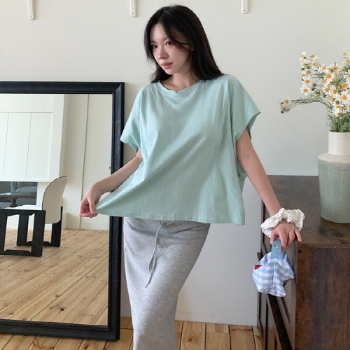 도실치 뒷절개 가오리 튤립 반팔 티셔츠
