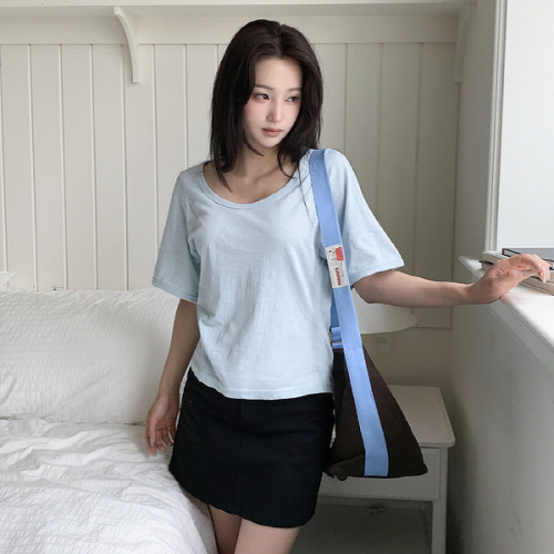 정고이 유넥 세미 크롭 빅소매 반팔 티셔츠