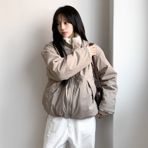 디더인 넥 버클 퍼 리버시블 숏 패딩 점퍼